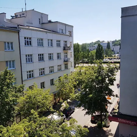 Sogdynia Apartament Przy Skwerze Kosciuszki Dla 2 + 2 * 그디니아
