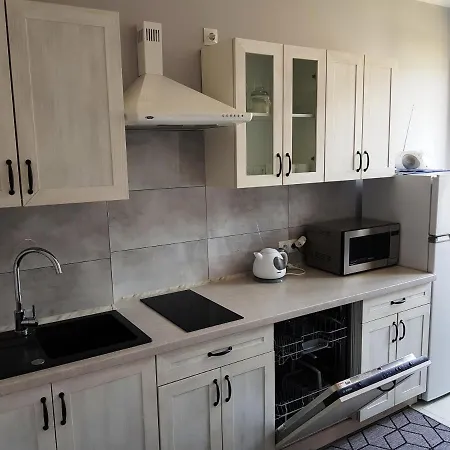 Sogdynia Apartament Przy Skwerze Kosciuszki Dla 2 + 2 * 그디니아